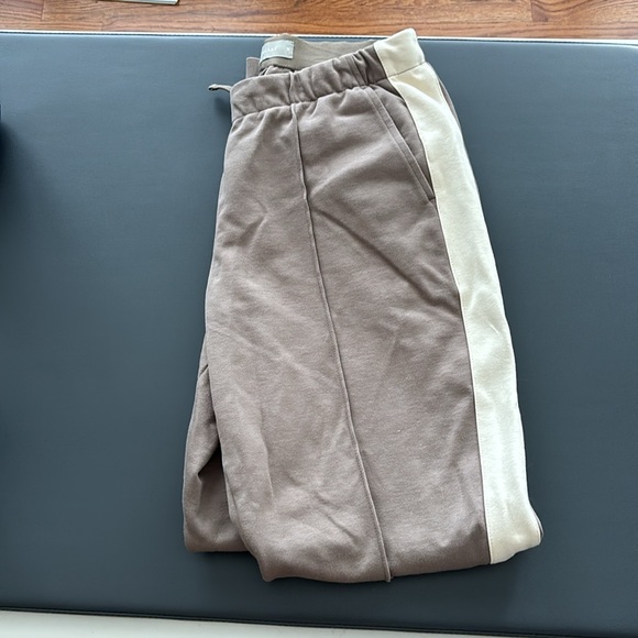 Everlane Dream Pant - Picture 4 of 7